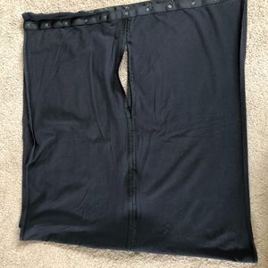 Lulu black Vinyassa scarf w/ sleeve holes